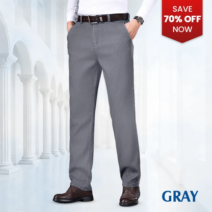 Men’s Classic Straight-Fit Stretch Jeans